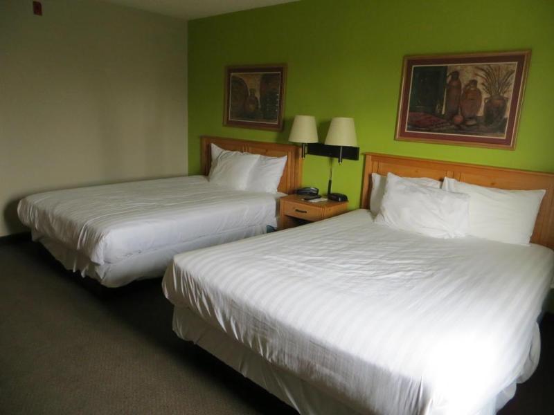 Super 8 Davenport Hotel ภายนอก รูปภาพ